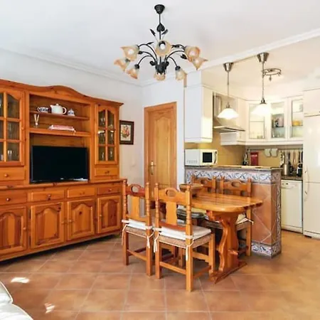 Holiday home Magerit, Entire 5 Minutes Easy Walk To Sandy *